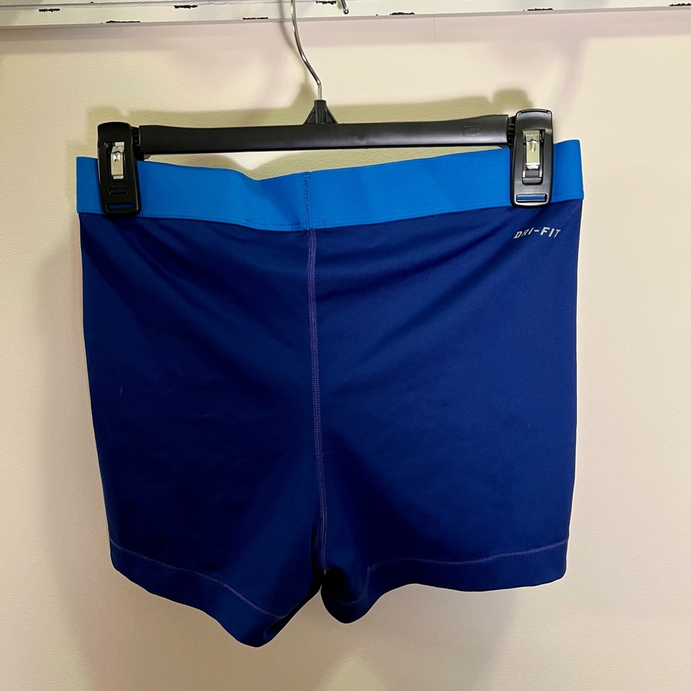 Nike Pro- blue